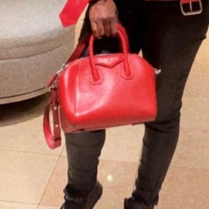 Red Givency mini